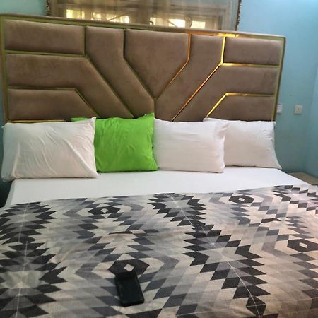 Luxury Place Hotel And Apartments Abuja Bagian luar foto